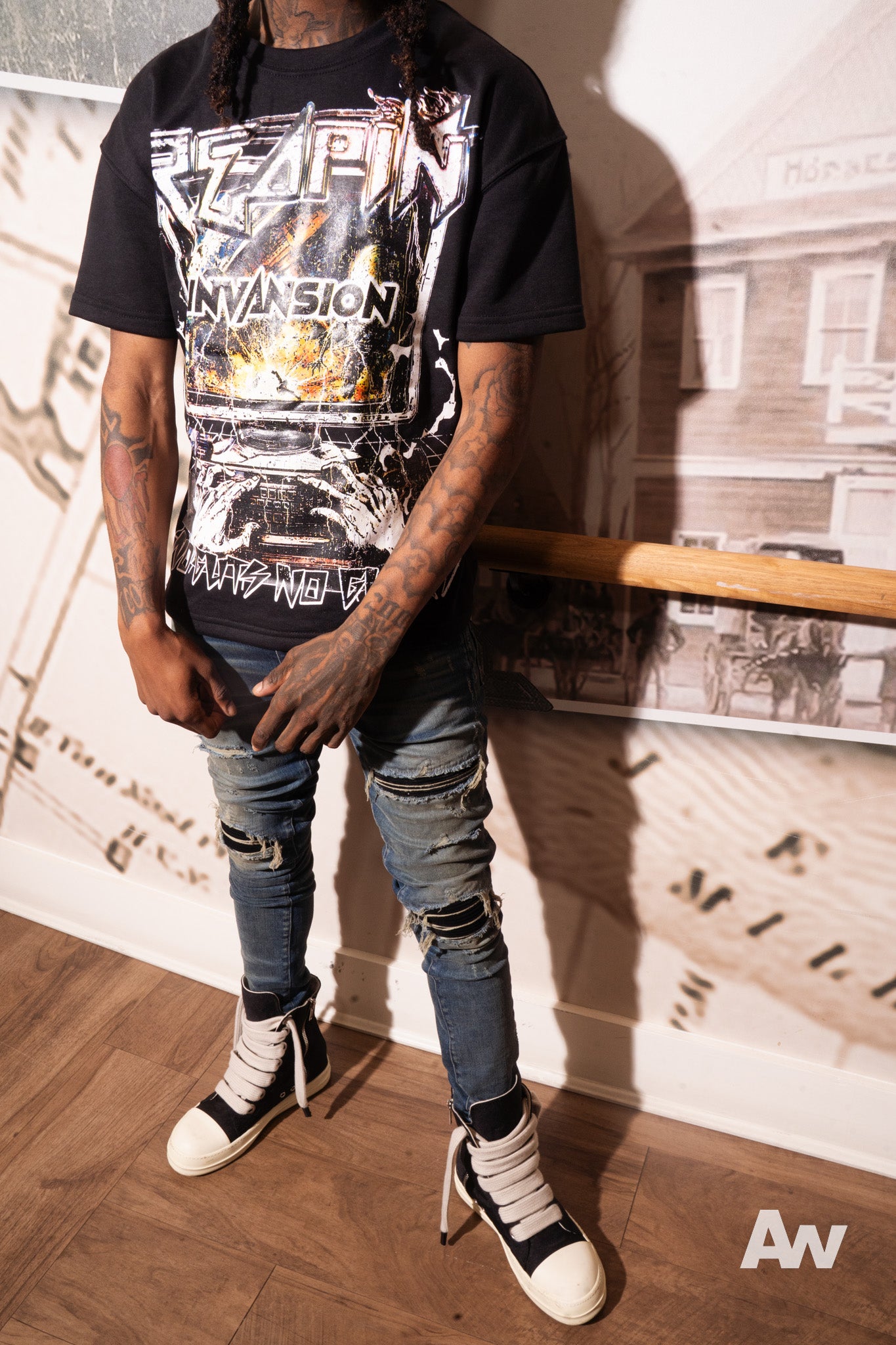 “TYPO” boxy tee