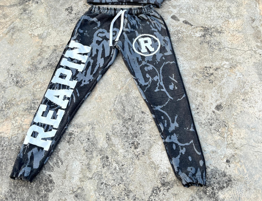 Graffiti sweat pants